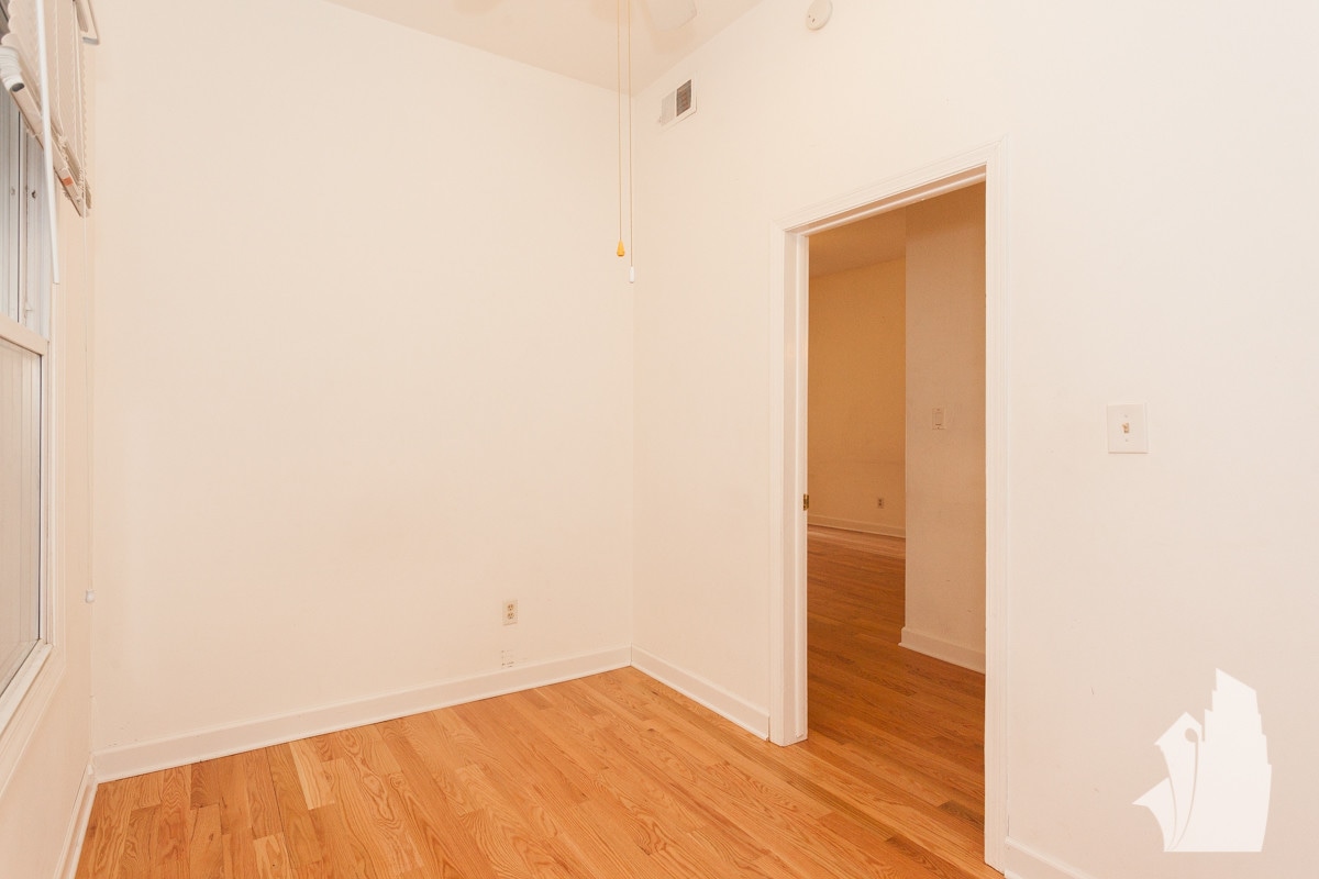 Bedroom 2 - 2638 Wilton N Ave