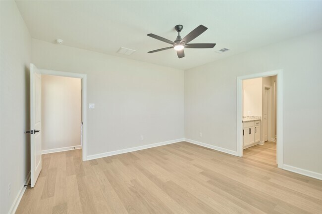 Building Photo - 21554 Bluebonnet Bay Dr