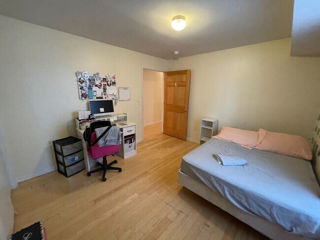 Building Photo - 1526 N 17th St