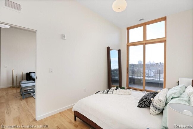 Building Photo - 1454 Townsend St