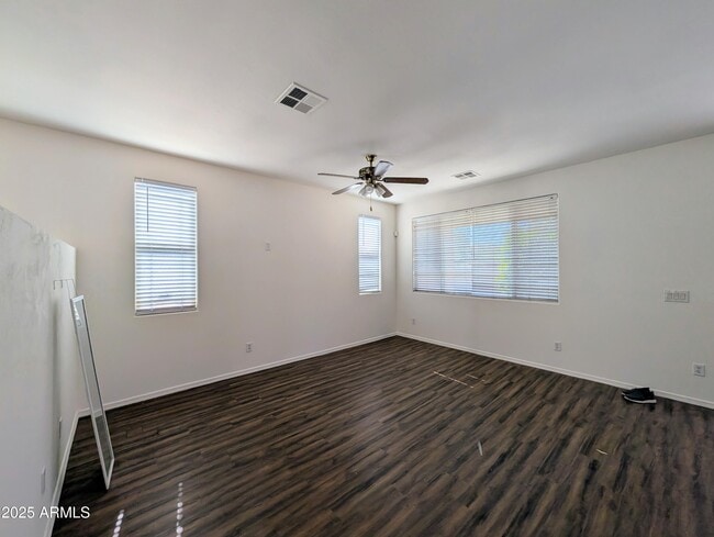 Building Photo - 3848 E Pollack St
