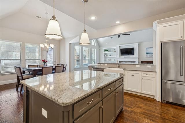 Building Photo - 701 Cherrywood Dr