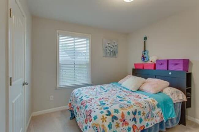 Building Photo - Beautiful Townhouse in Murfreesboro!