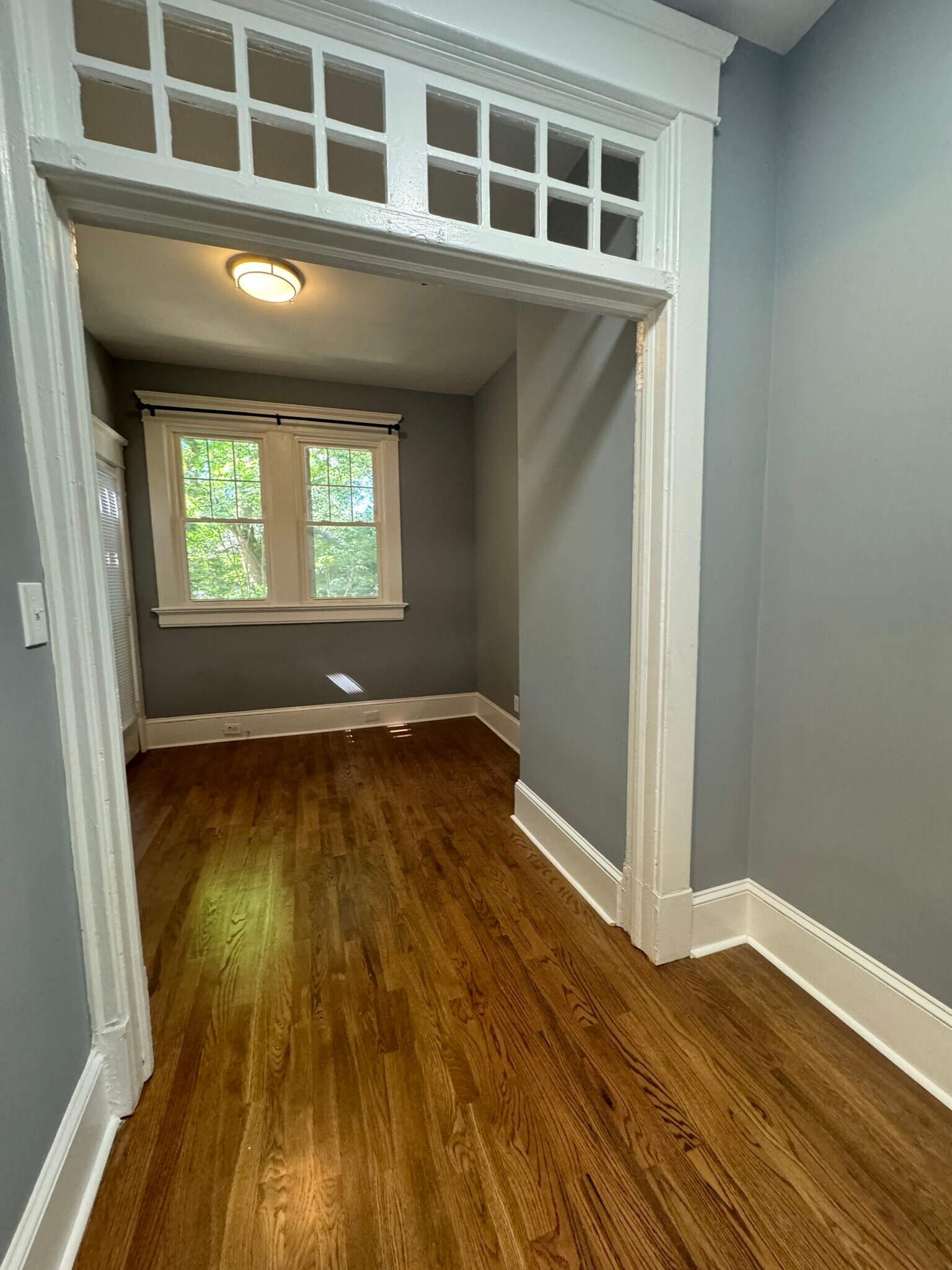 Building Photo - 160 4th St Ne