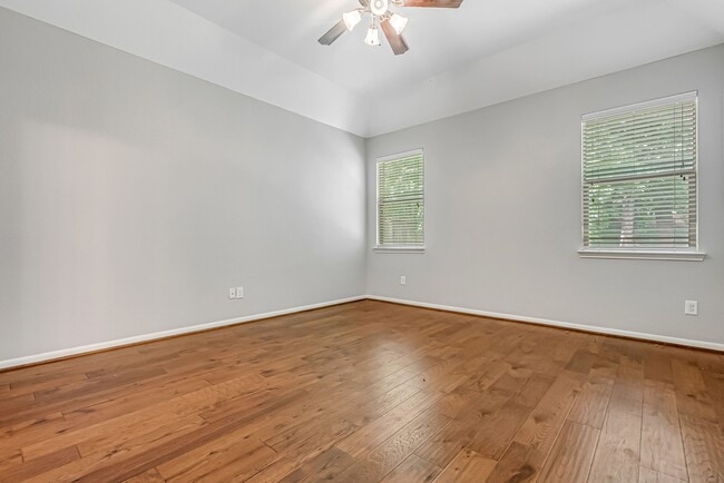Building Photo - 146 Black Swan Pl