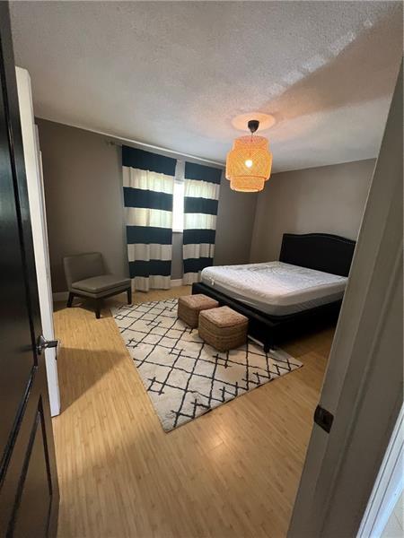 Building Photo - 811 NE 14th Pl