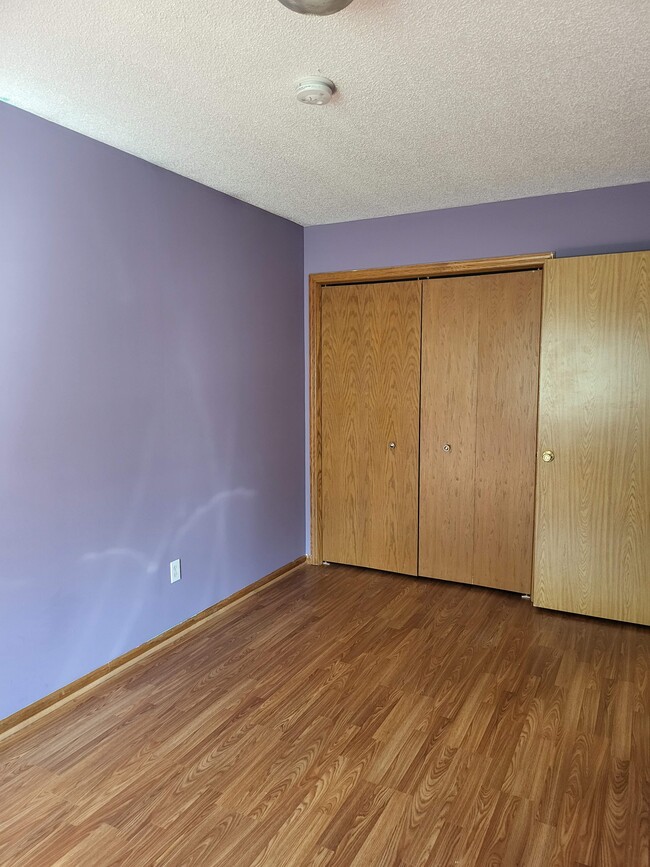 Building Photo - 14449 Hollow Park Ln
