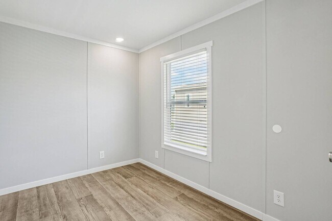 Building Photo - 1609 American Dr