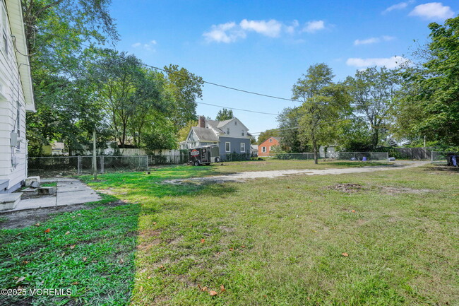 Building Photo - 509 Buffalo Ave