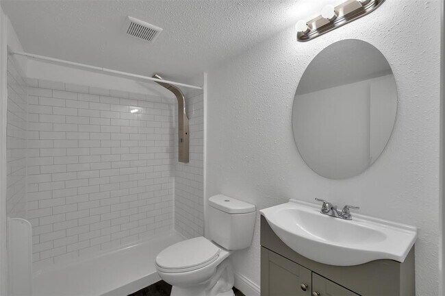 Building Photo - 10203 Beekman Pl Dr