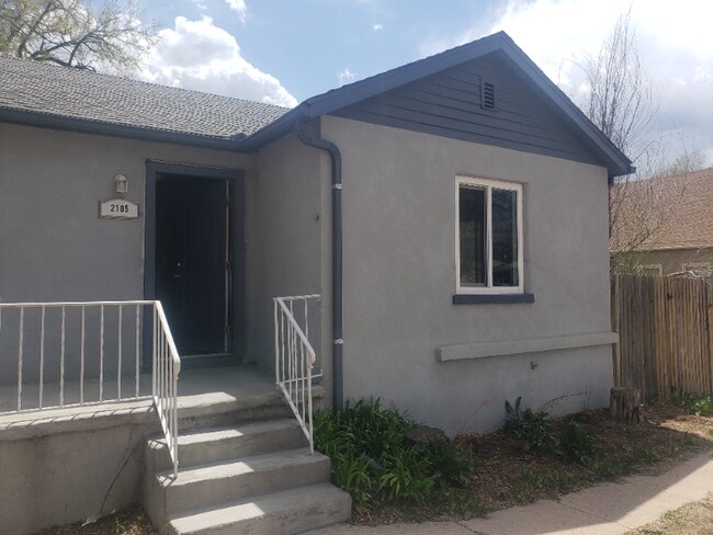 Building Photo - 2105 E Willamette Ave