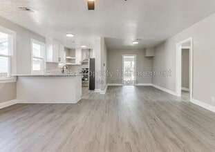 Building Photo - 835 W Eubanks St