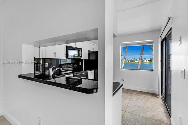 Building Photo - 1403 S Liberty Ave