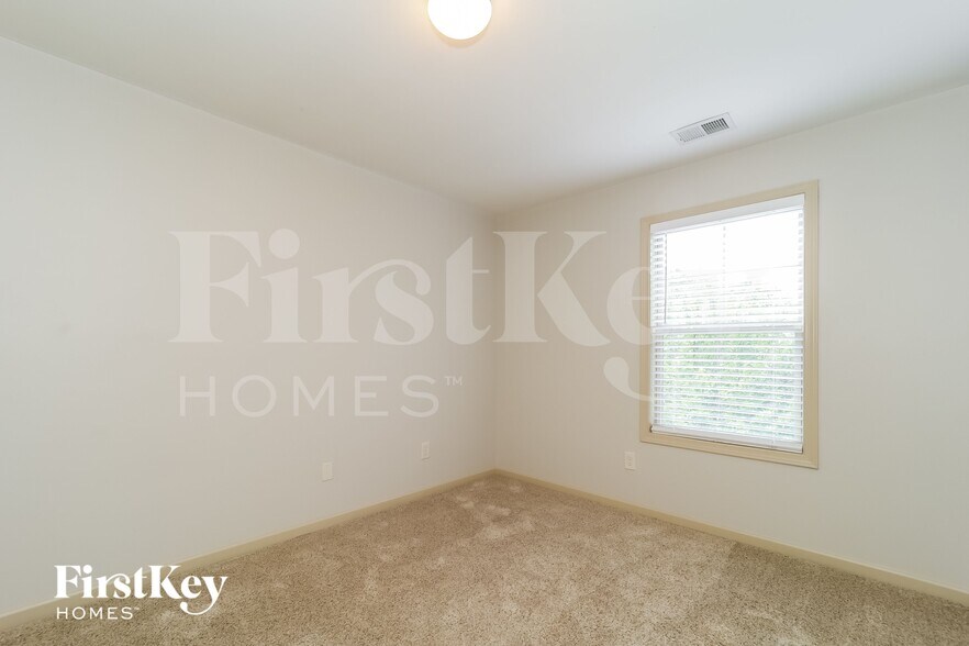 Building Photo - 255 Bethany Manor Ct