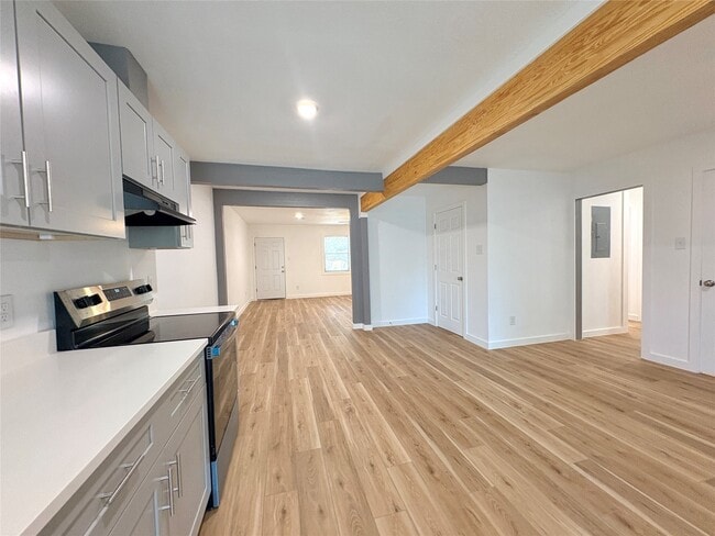 Building Photo - 3206 Avenue K