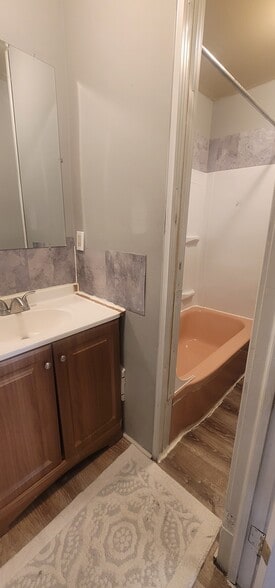 Building Photo - 53 Race St