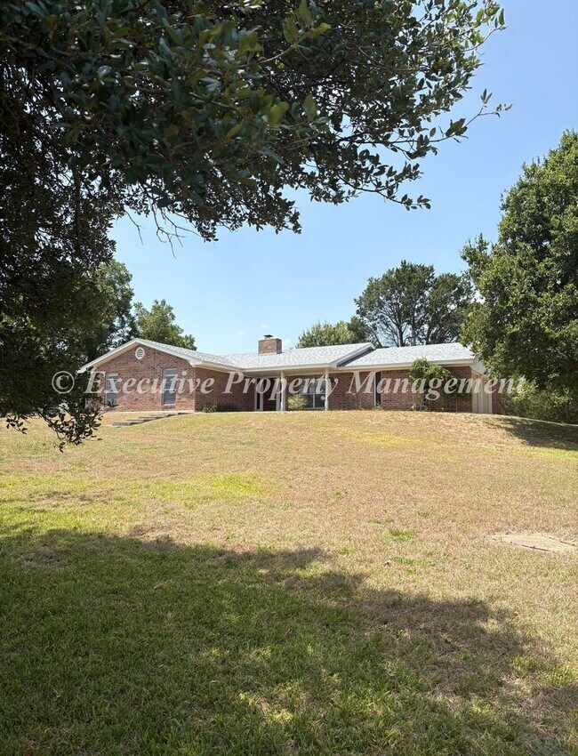 Building Photo - 7544 FM 2657