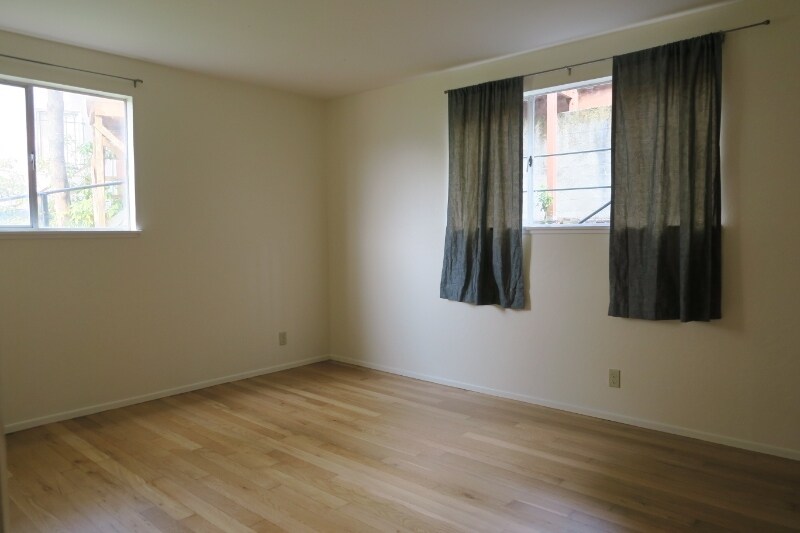 Building Photo - 5130 Manila Ave