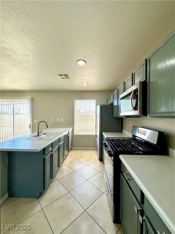 Primary Photo - 2119 Tierra Del Verde St