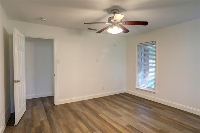 Building Photo - 1014 Sierra Dr