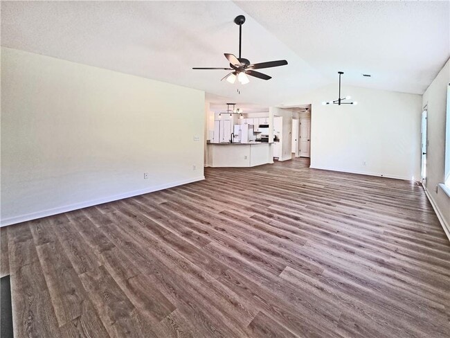 Building Photo - 2806 Vintage Wood Way