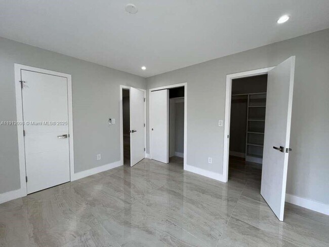 Building Photo - 1844 NW 19th St