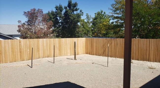 Building Photo - 3 bedroom home in Mason Valley's  Walker R...