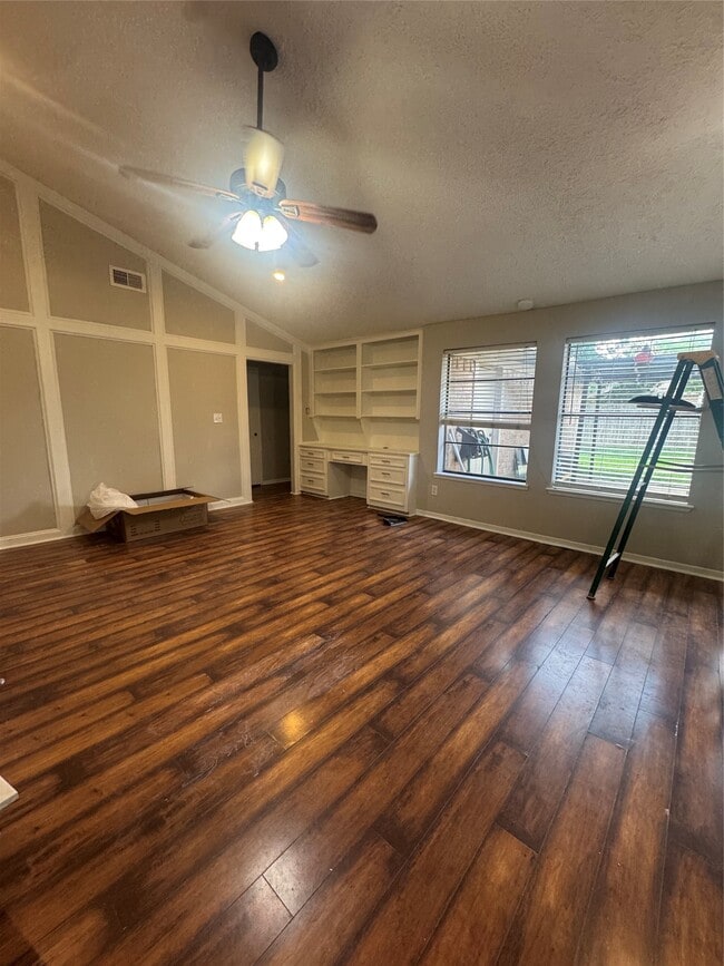 Building Photo - 21430 Park Brook Dr