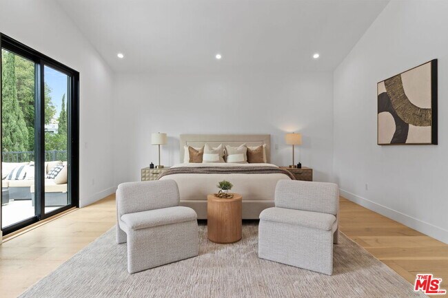 Building Photo - 4535 Haskell Ave