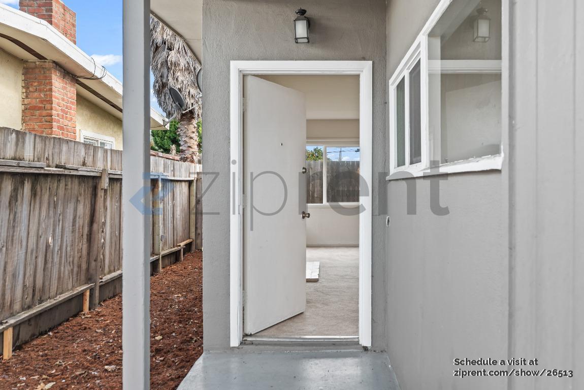 Building Photo - 2802 Georgetown St