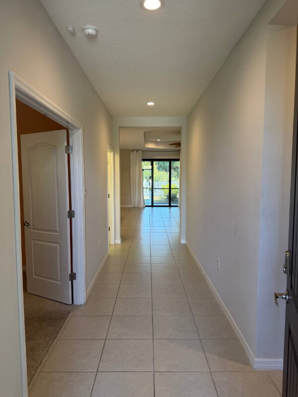 Building Photo - 276 Carlino Dr