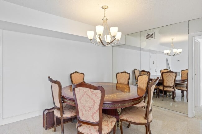 Building Photo - 3200 S Ocean Blvd