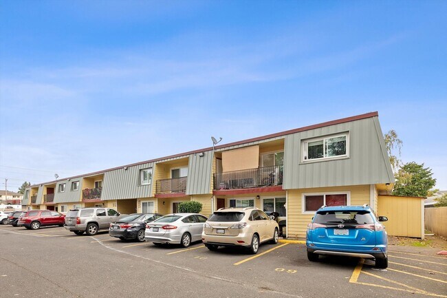 Interior Photo - Executive East