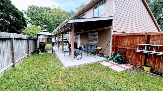 Building Photo - 10319 Oak Limb Dr