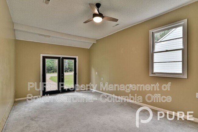 Building Photo - 308 Southampton Dr