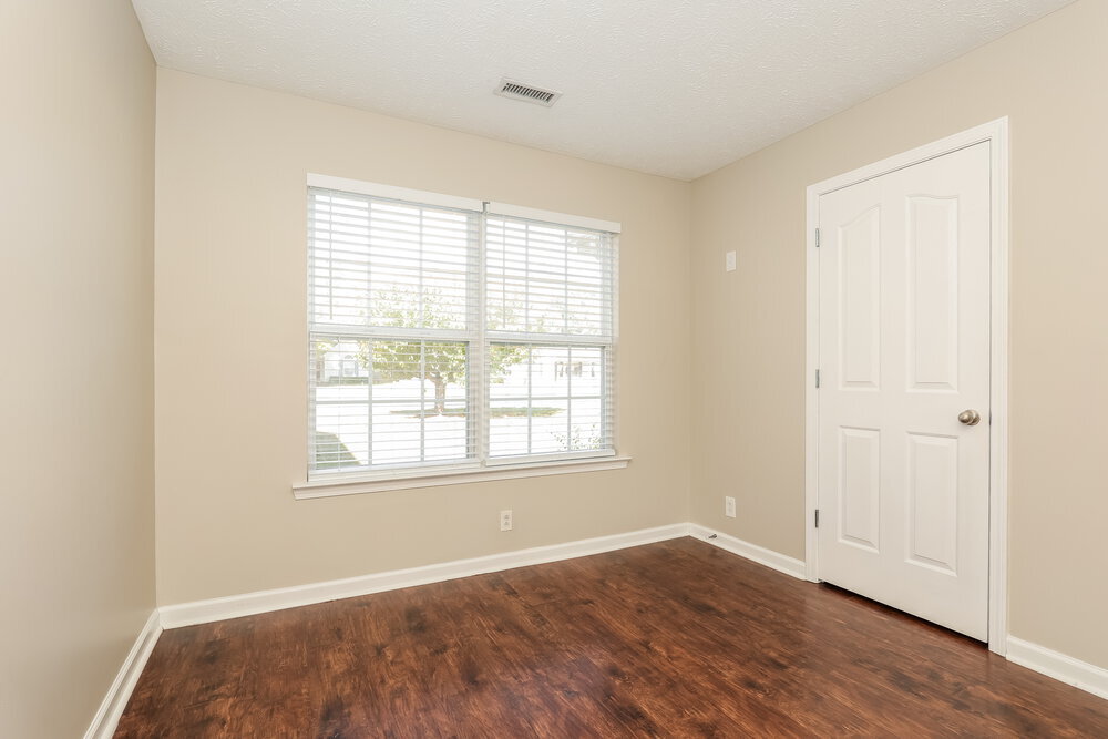 Building Photo - 3428 Hardwood Dr