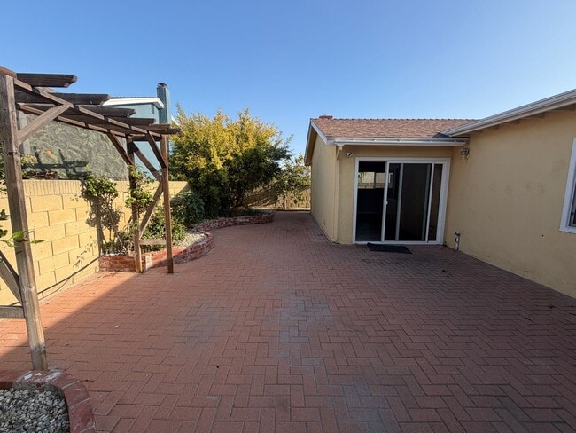 Building Photo - Harbor City- Single Family Home