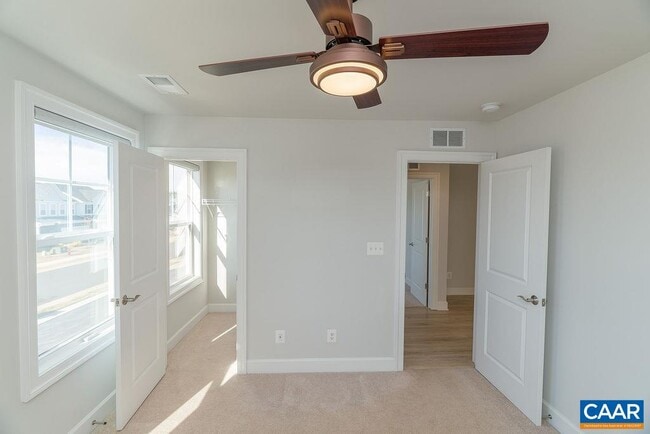 Building Photo - 86 Crabapple Ln