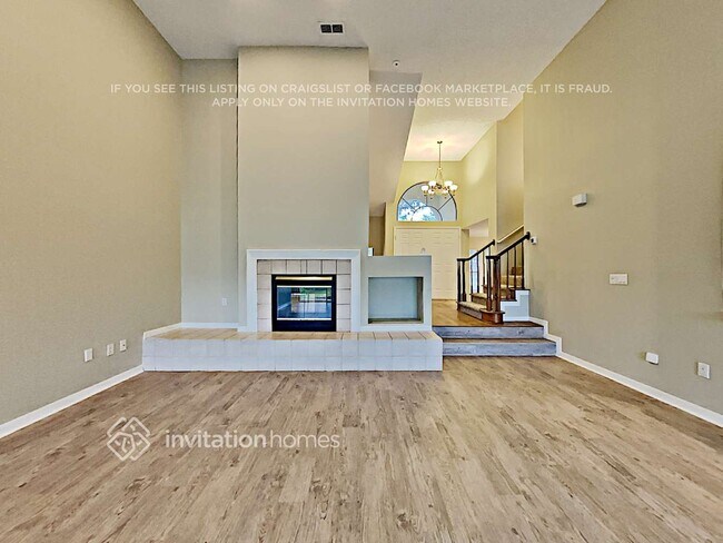 Building Photo - 6239 Greenwich Dr