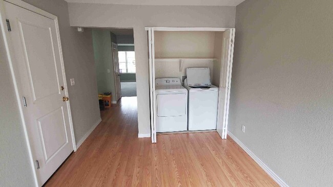 Building Photo - 2715 Rigden Pkwy