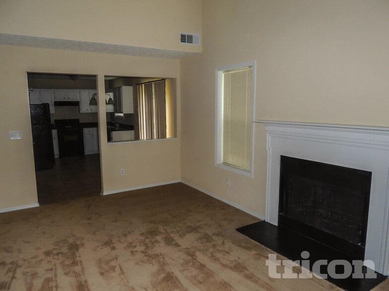 Building Photo - 787 Woodstone Rd