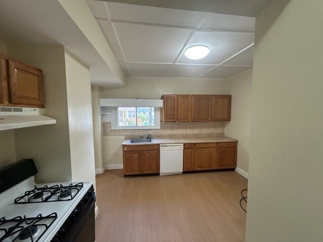 Building Photo - 72 Bower St