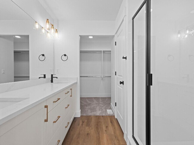 Building Photo - 2986 Sydney Dr