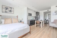 Building Photo - 632 Howard Rd SE