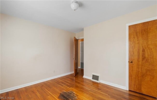 Building Photo - 629 Donald Ave