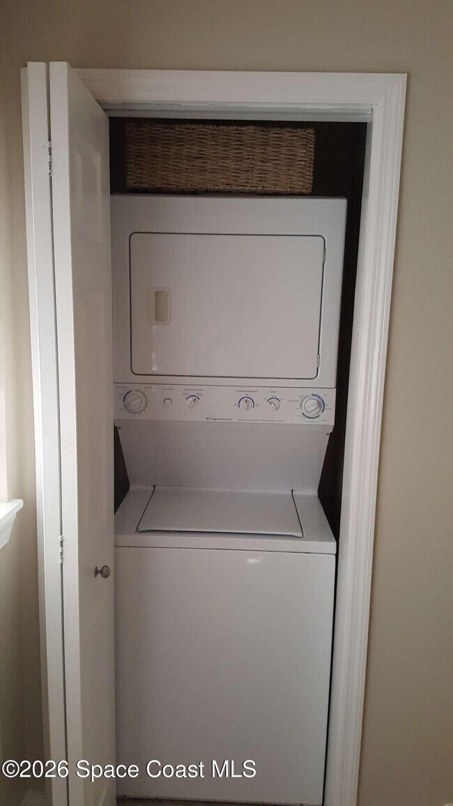 Building Photo - 1425 Jimmy Buffett Mem Hwy