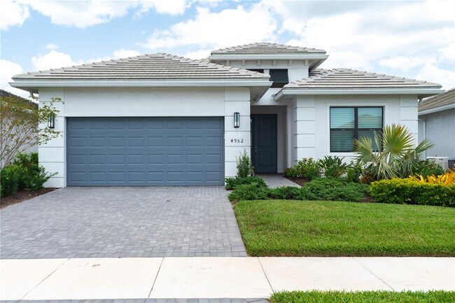Building Photo - 4952 Fairhope Cir