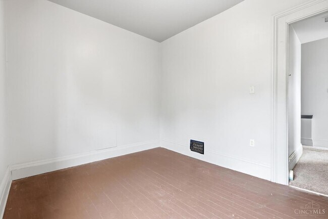 Building Photo - 5109 Montgomery Rd