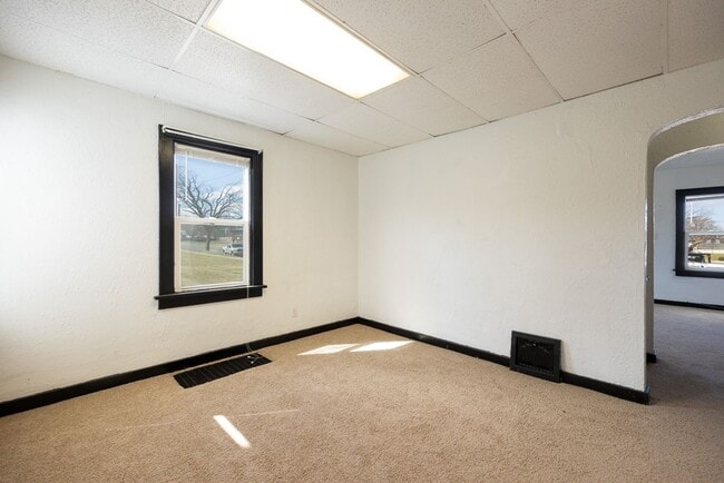 Building Photo - Trail St 223-225 W