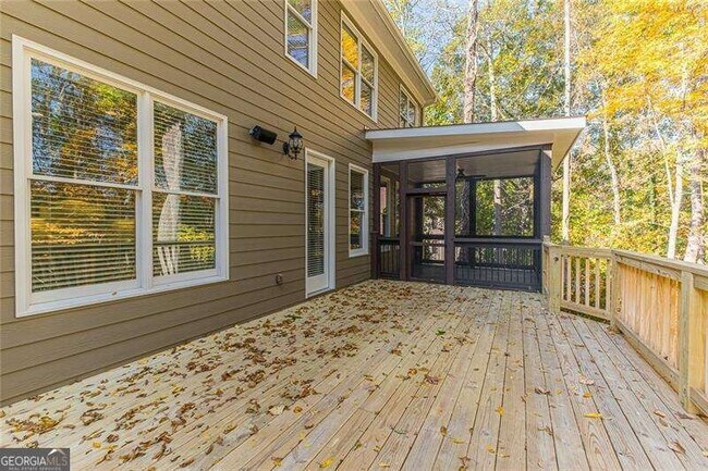 Building Photo - 1106 Devine Cir NE